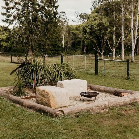 Contained In Nimbin Accommodation Bagian luar foto